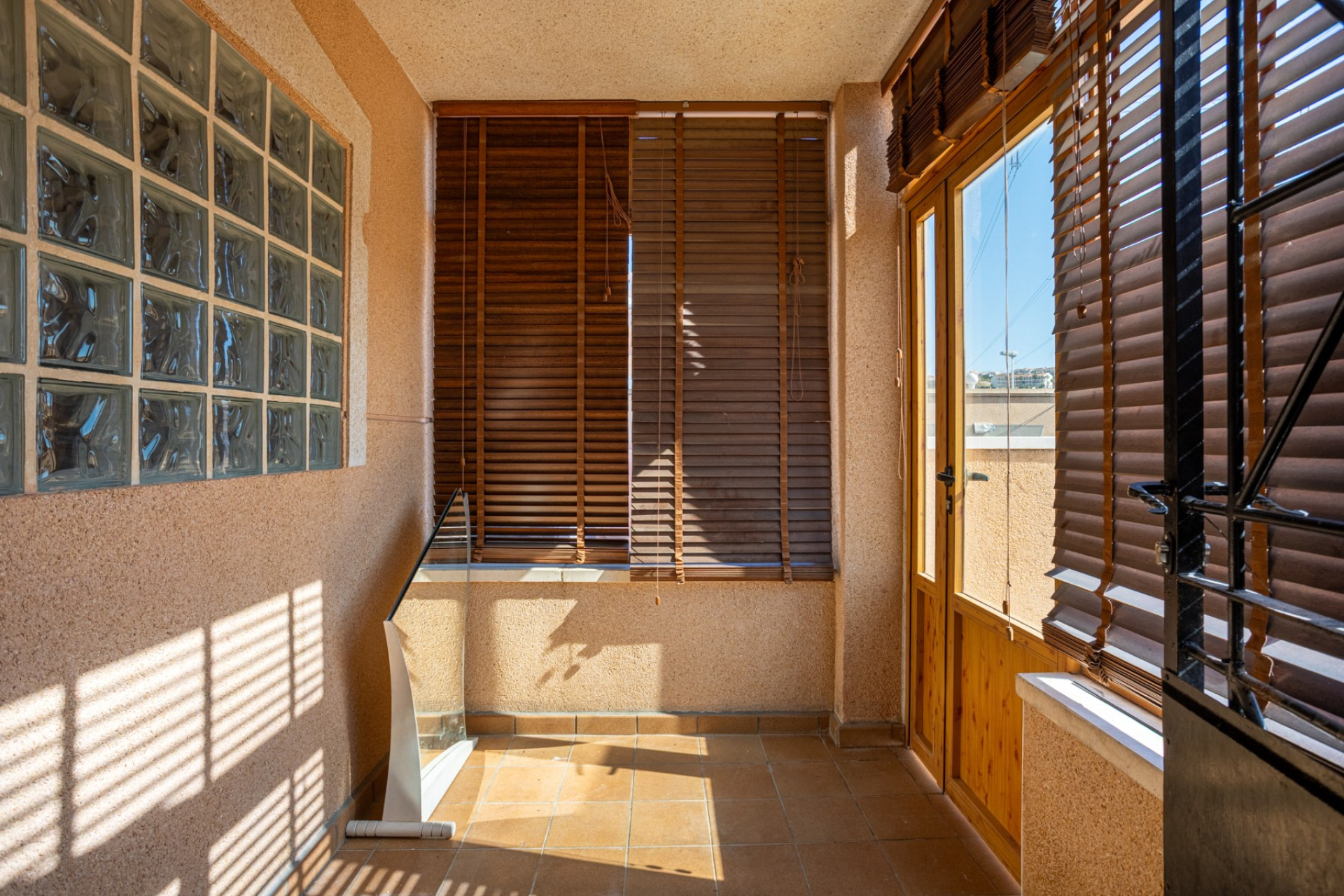 Herverkoop - 3. Vrijstaande villa - Benijófar - Costa Blanca Zuid