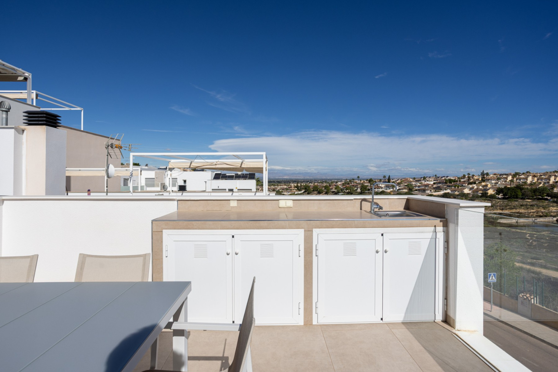 Herverkoop - 3. Vrijstaande villa - Benijófar - Costa Blanca Zuid
