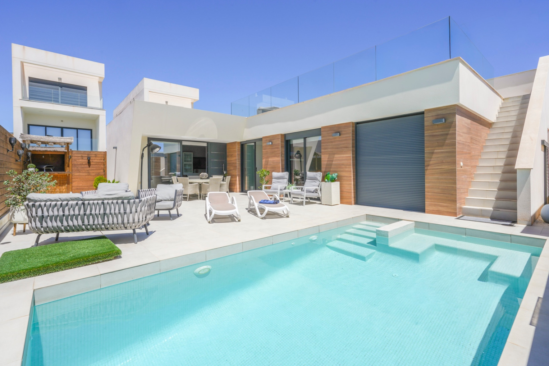 Herverkoop - 3. Vrijstaande villa - Benijófar - Costa Blanca Zuid