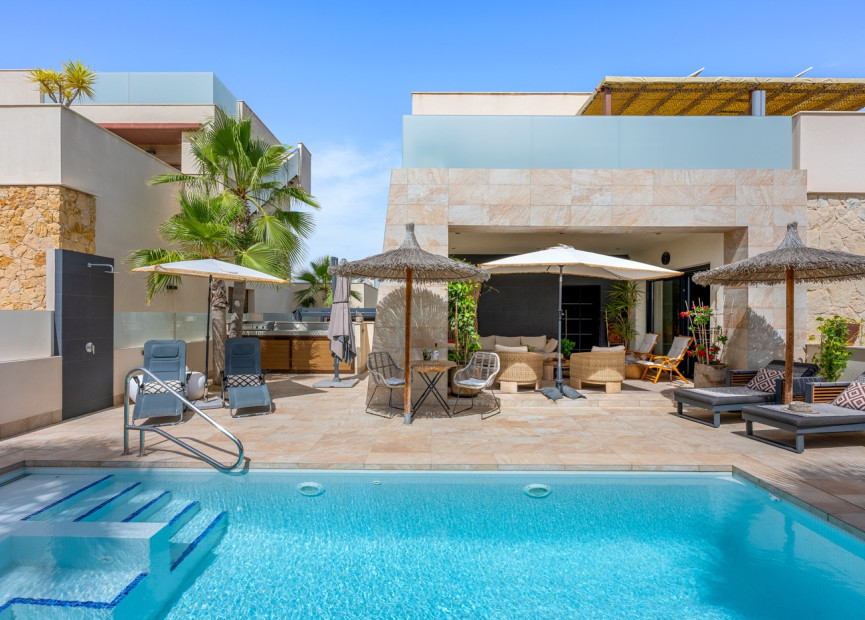 Herverkoop - 3. Vrijstaande villa - Benijófar - Costa Blanca Zuid
