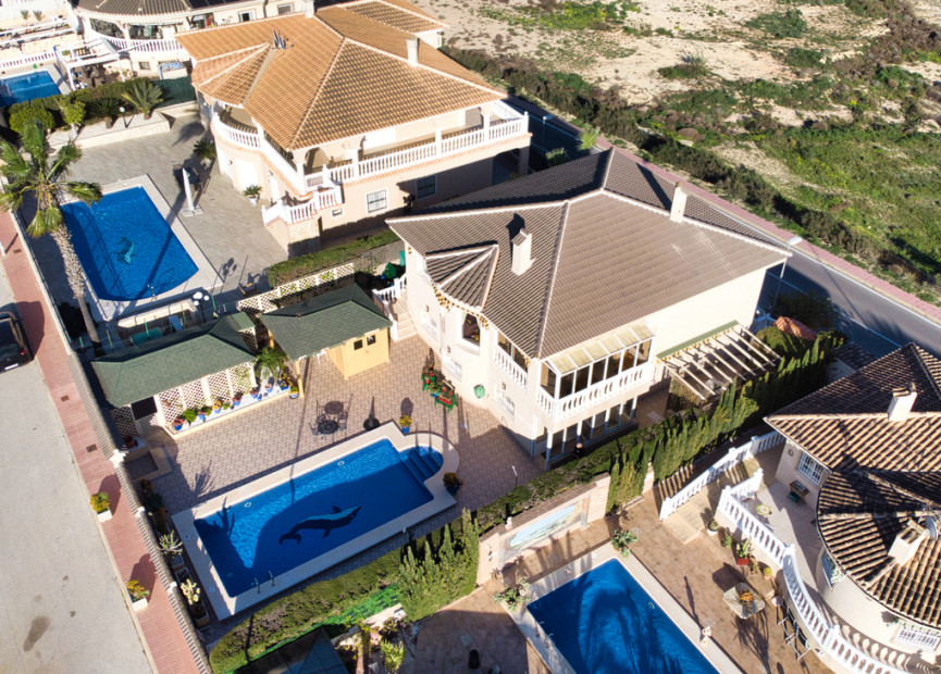 Herverkoop - 3. Vrijstaande villa - Benimar - Costa Blanca Zuid