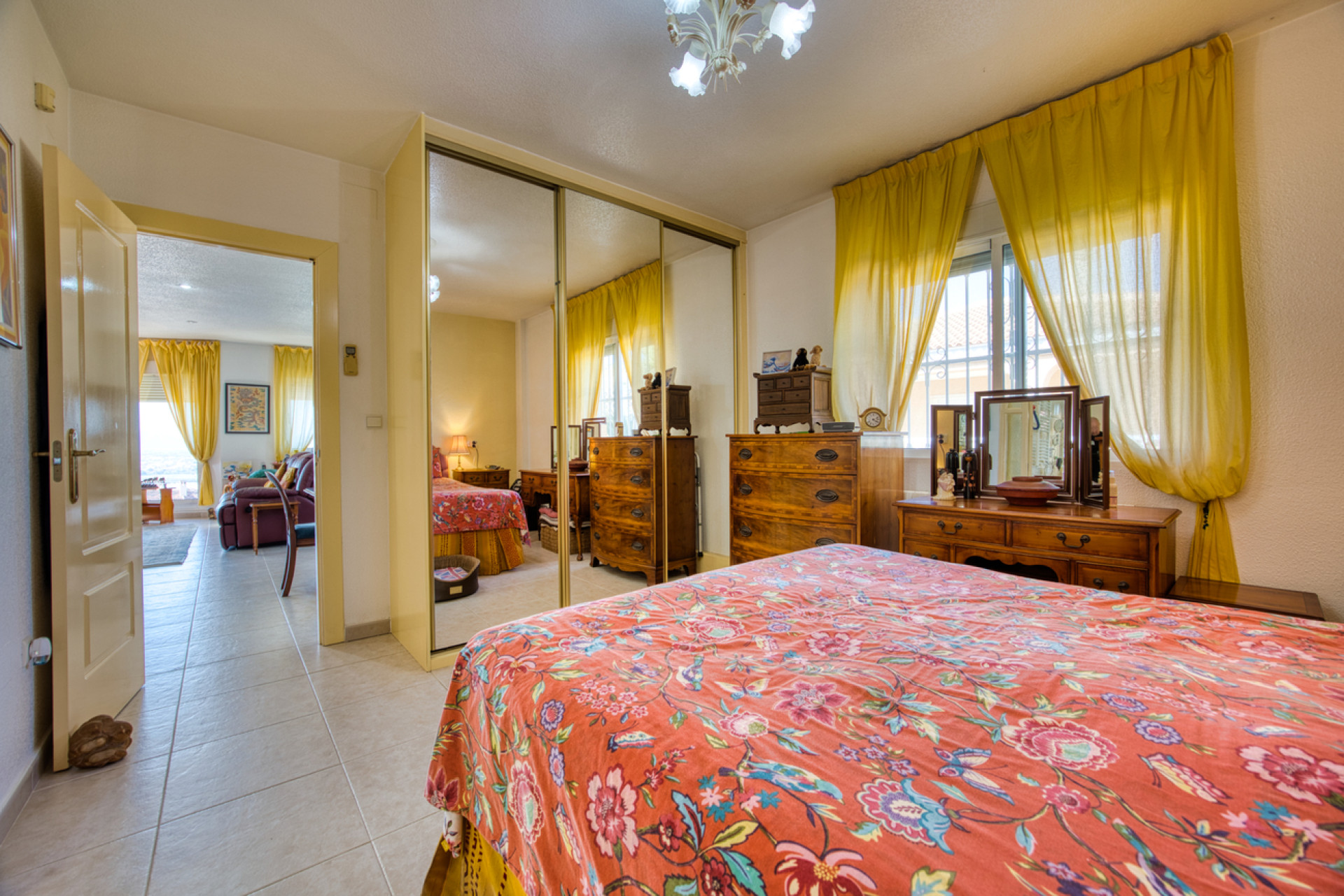 Herverkoop - 3. Vrijstaande villa - Benimar - Costa Blanca Zuid