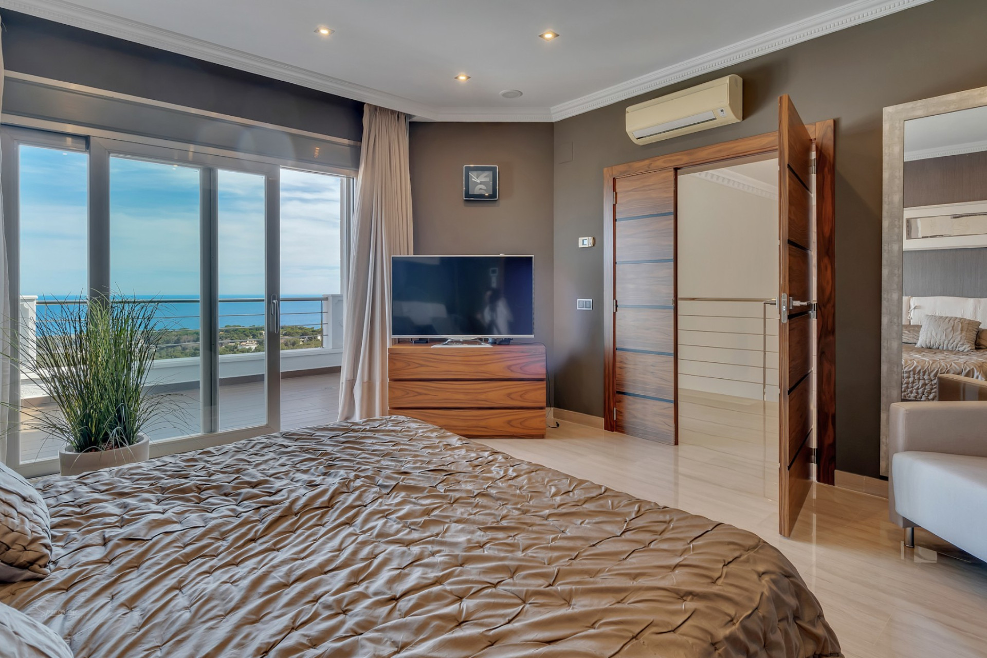 Herverkoop - 3. Vrijstaande villa - Benissa - Costa Blanca Noord