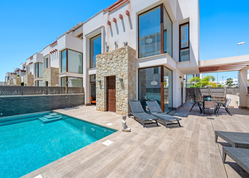 Herverkoop - 3. Vrijstaande villa - Ciudad Quesada - Costa Blanca Zuid