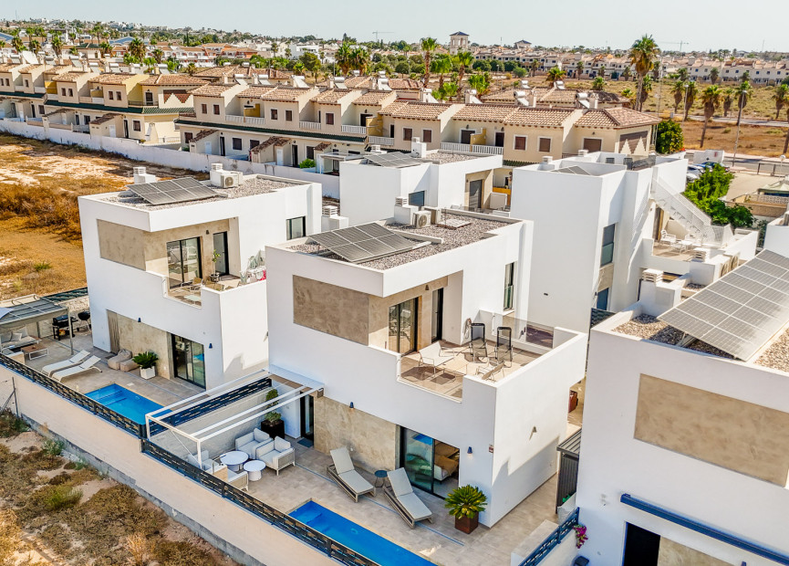 Herverkoop - 3. Vrijstaande villa - Ciudad Quesada - Costa Blanca Zuid