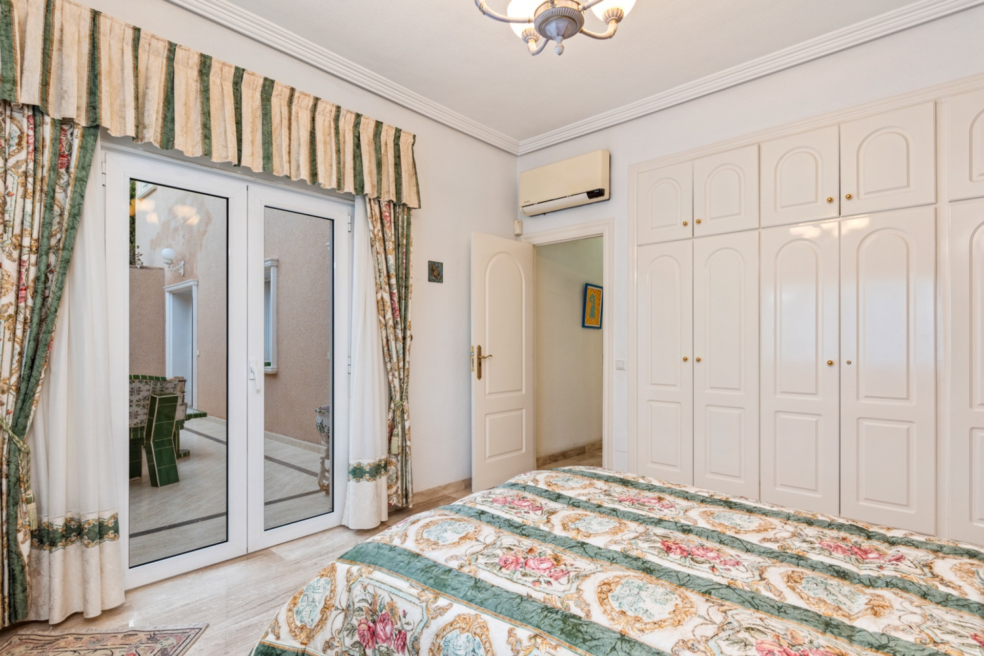 Herverkoop - 3. Vrijstaande villa - Ciudad Quesada - Costa Blanca Zuid