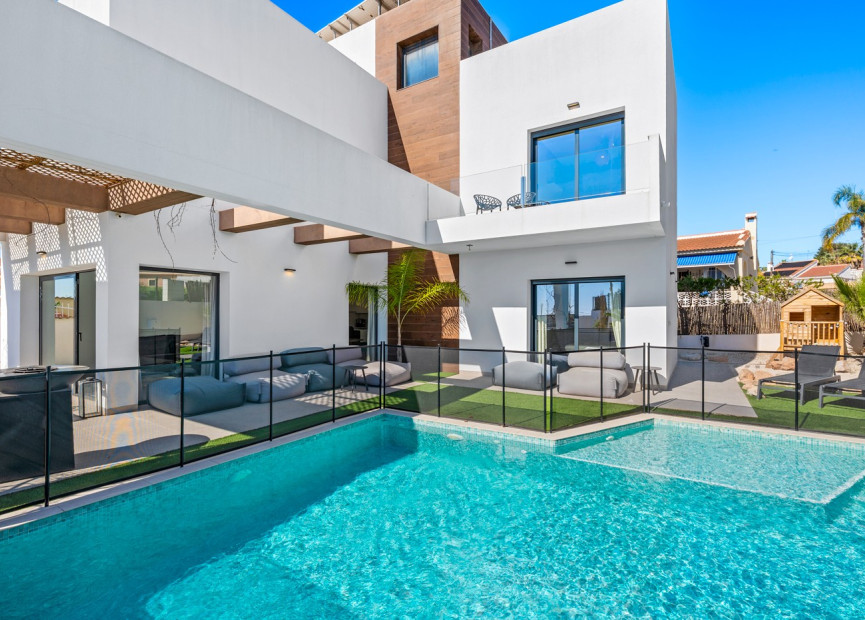 Herverkoop - 3. Vrijstaande villa - Ciudad Quesada - Costa Blanca Zuid