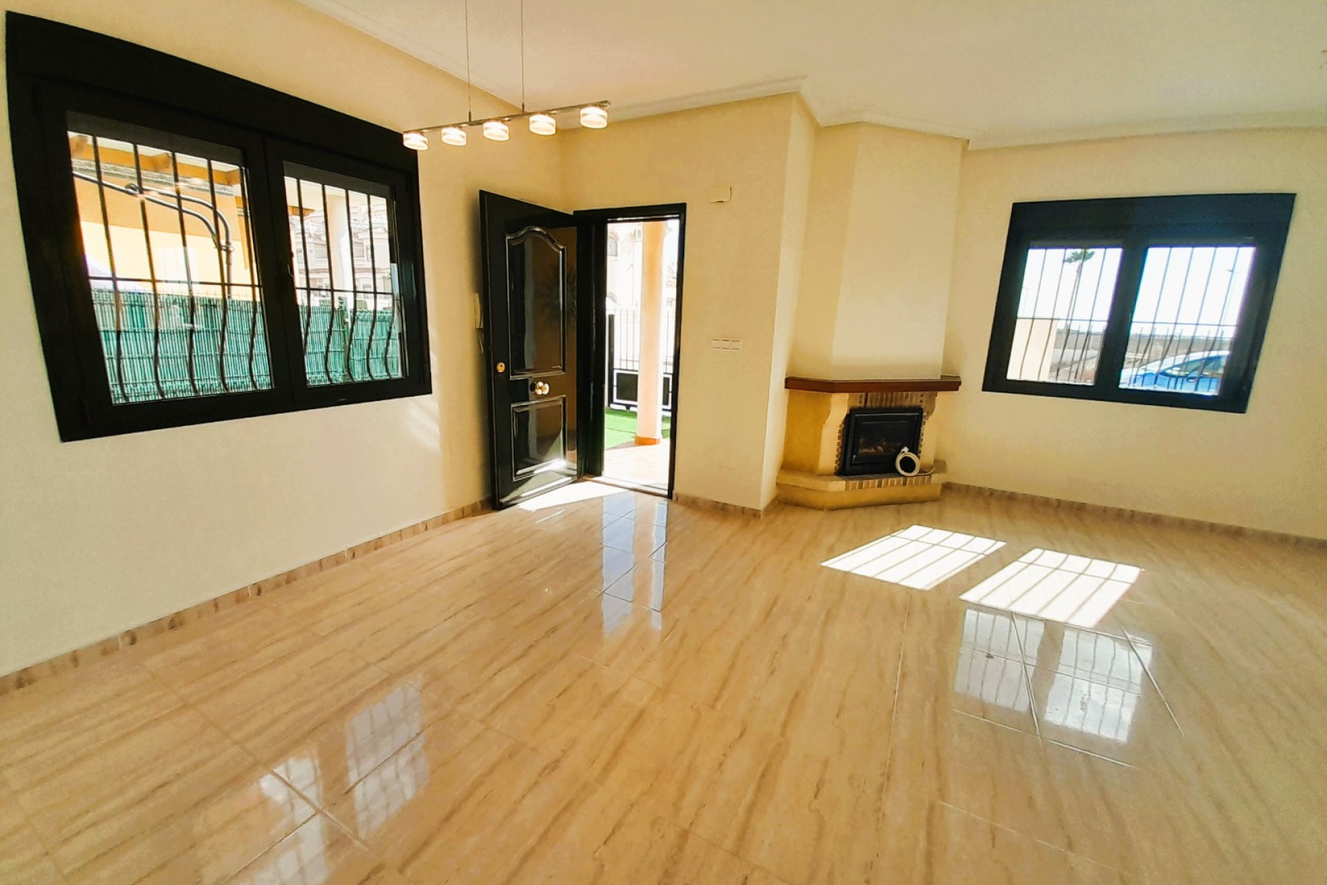 Herverkoop - 3. Vrijstaande villa - Ciudad Quesada - Costa Blanca Zuid