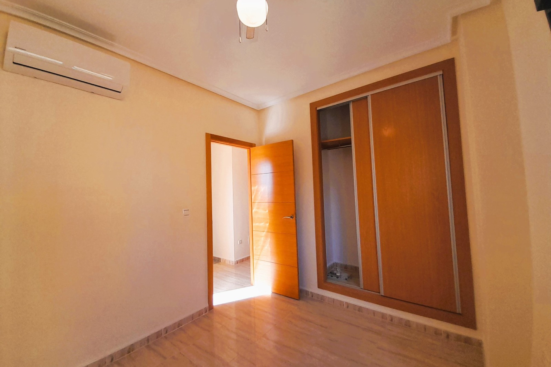 Herverkoop - 3. Vrijstaande villa - Ciudad Quesada - Costa Blanca Zuid