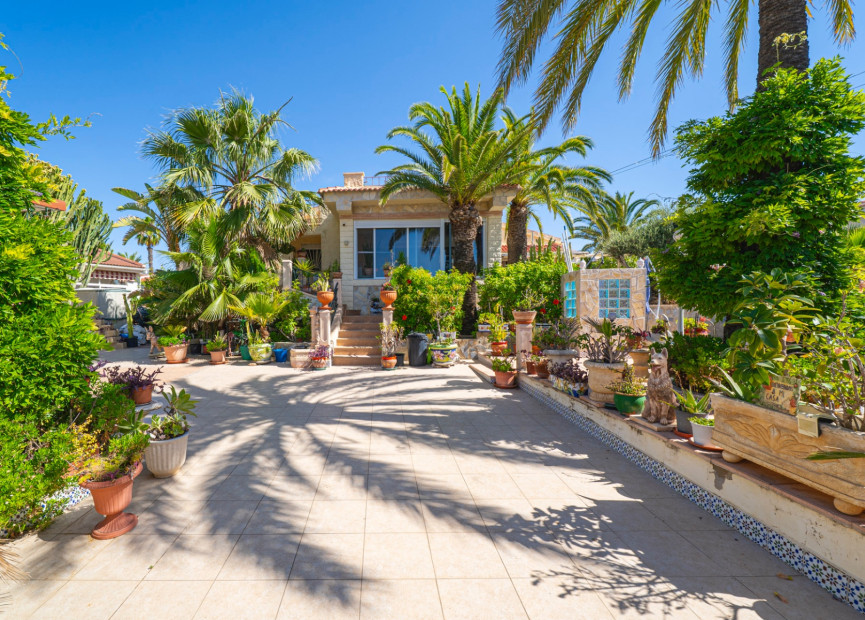 Herverkoop - 3. Vrijstaande villa - Ciudad Quesada - Costa Blanca Zuid