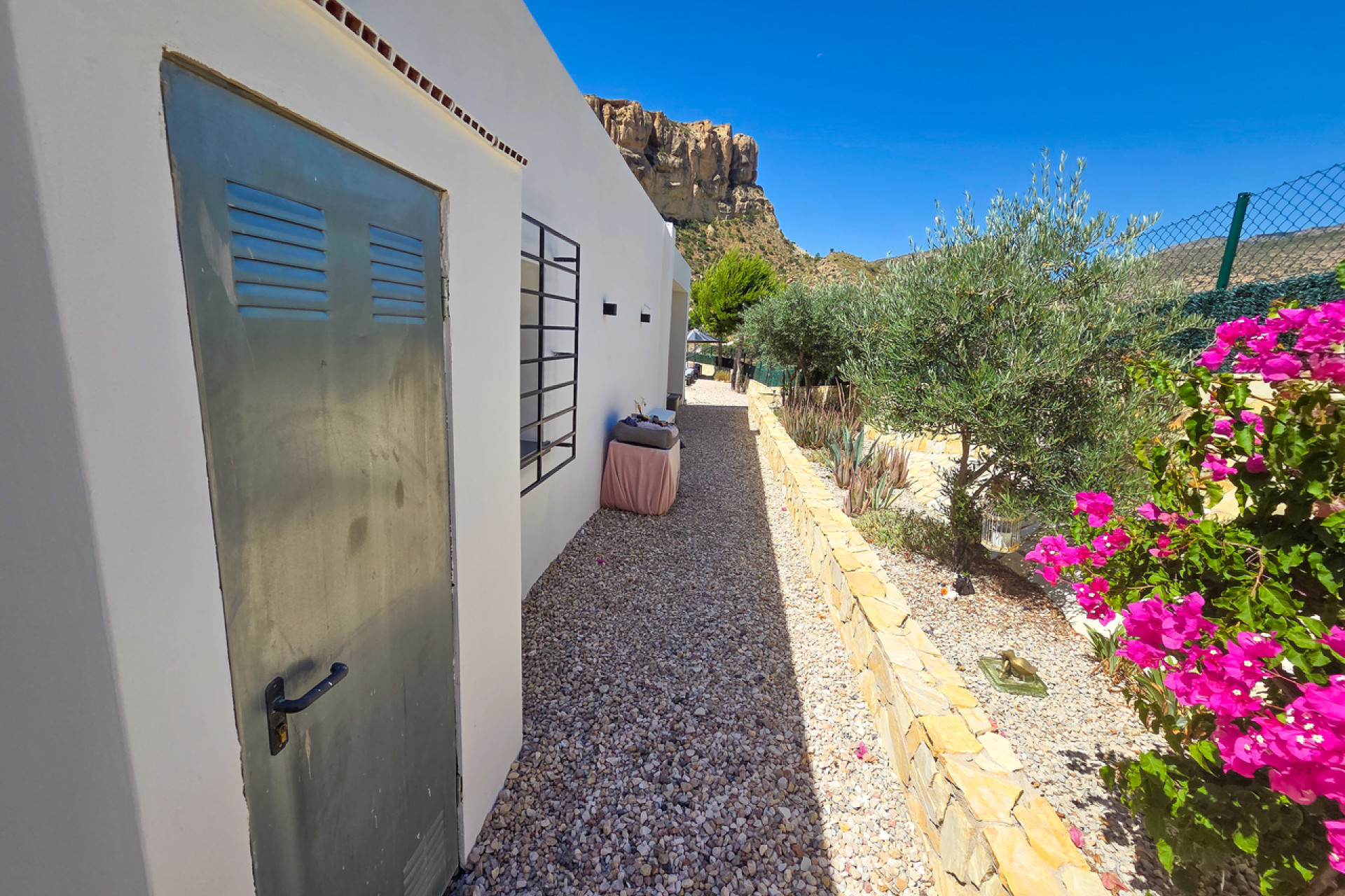 Herverkoop - 3. Vrijstaande villa - Crevillent - Costa Blanca Zuid