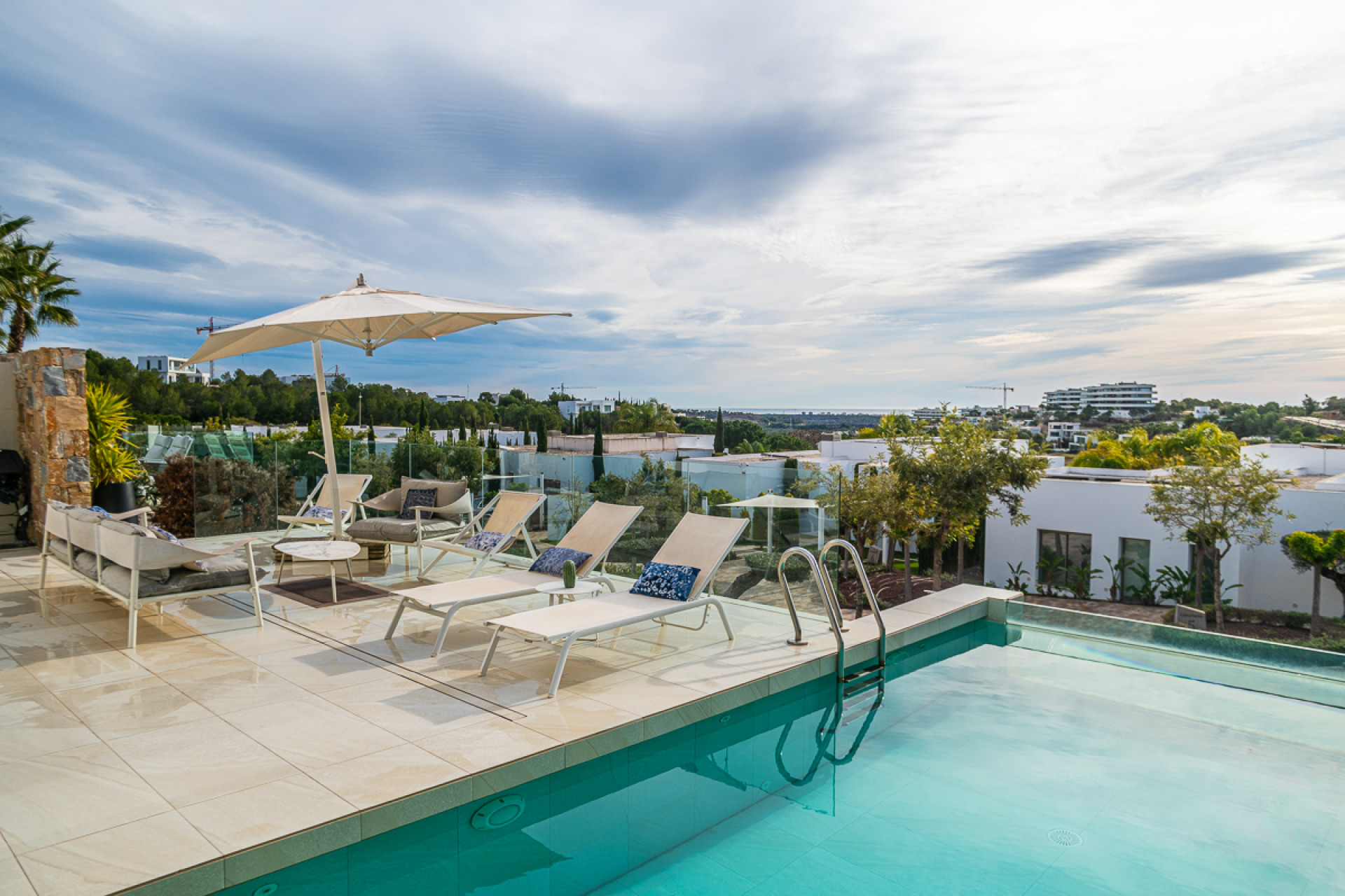 Herverkoop - 3. Vrijstaande villa - Dehesa de Campoamor - Costa Blanca Zuid