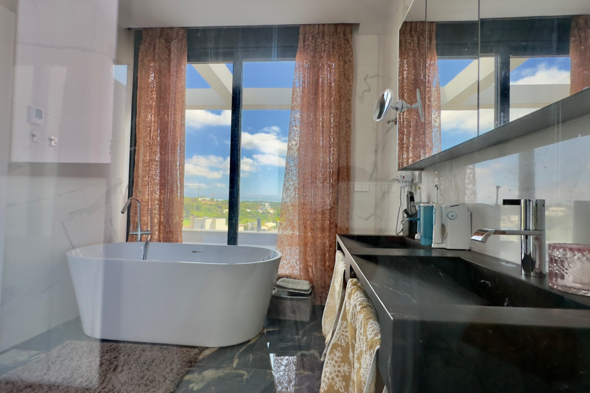 Herverkoop - 3. Vrijstaande villa - Dehesa de Campoamor - Costa Blanca Zuid