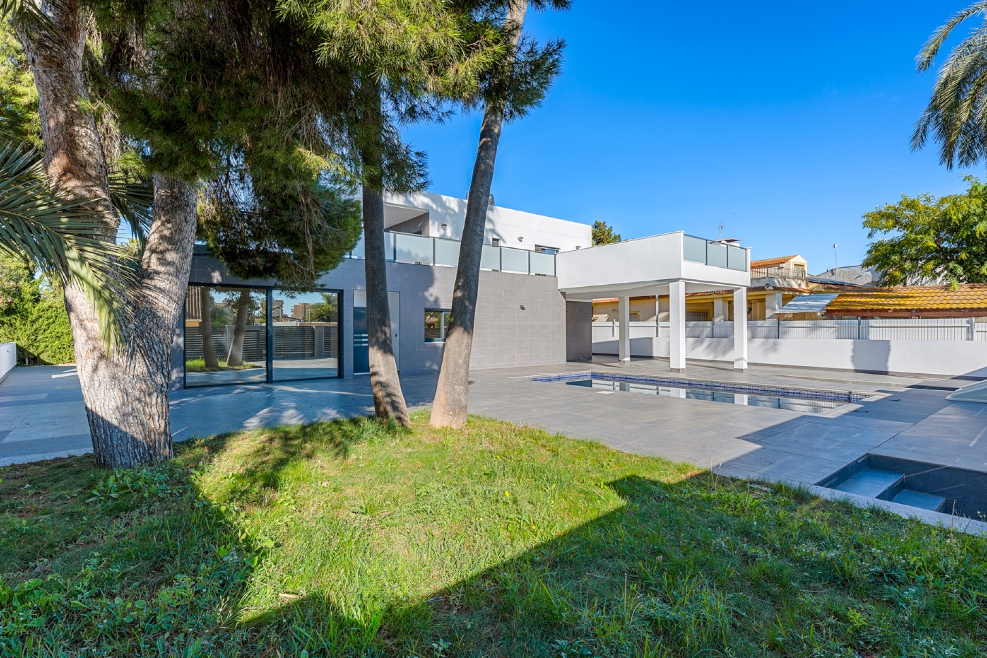 Herverkoop - 3. Vrijstaande villa - Dehesa de Campoamor - Costa Blanca Zuid