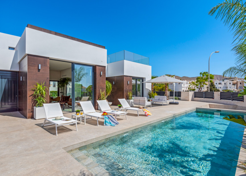 Herverkoop - 3. Vrijstaande villa - El Campello - Costa Blanca Noord