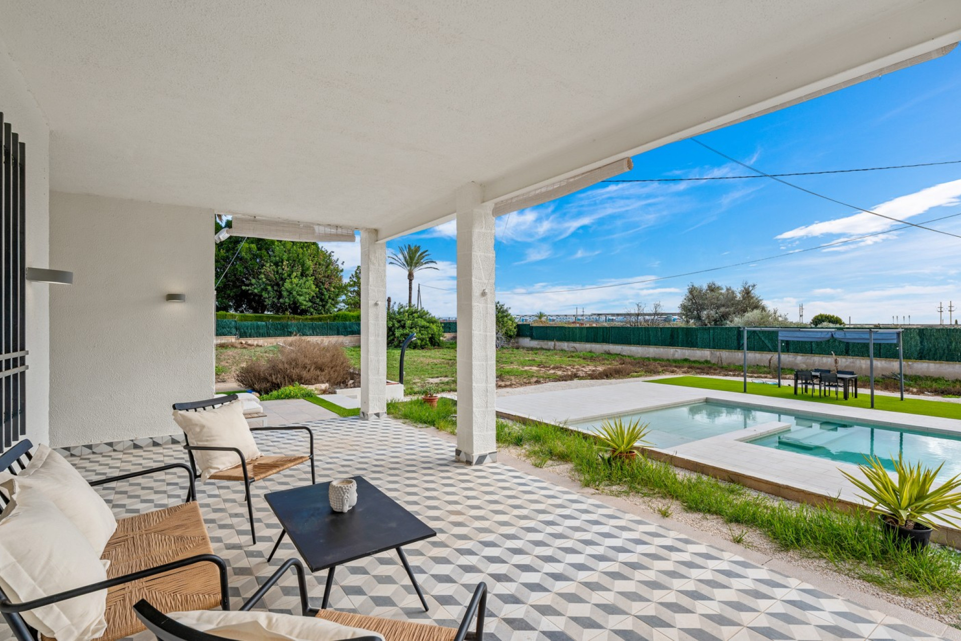 Herverkoop - 3. Vrijstaande villa - Elche - Costa Blanca Zuid