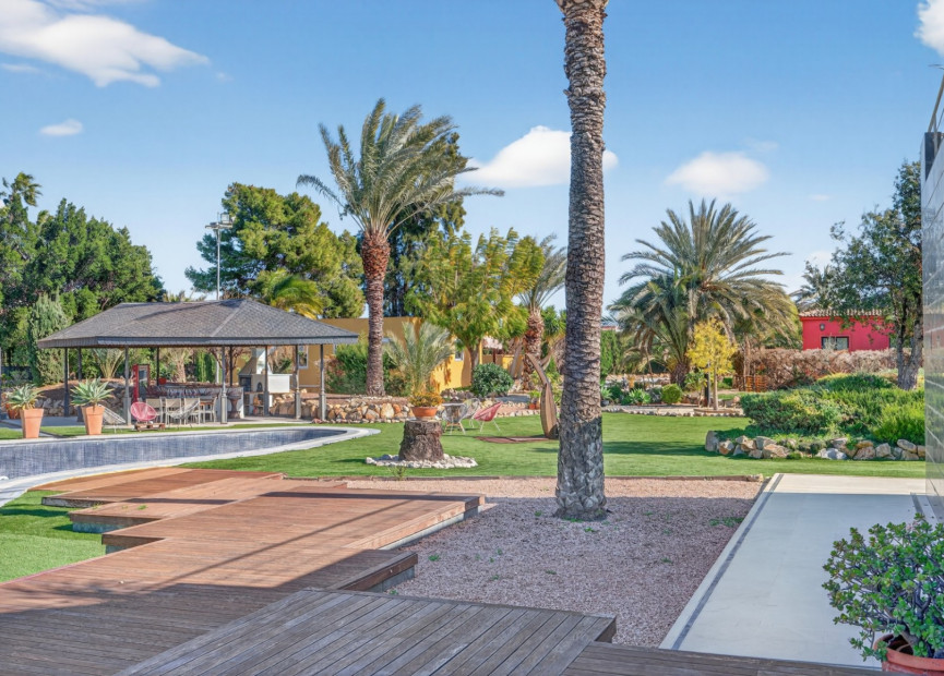 Herverkoop - 3. Vrijstaande villa - Elche - Costa Blanca Zuid