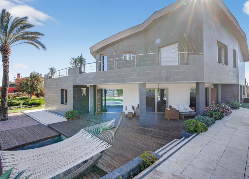 Herverkoop - 3. Vrijstaande villa - Elche - Costa Blanca Zuid
