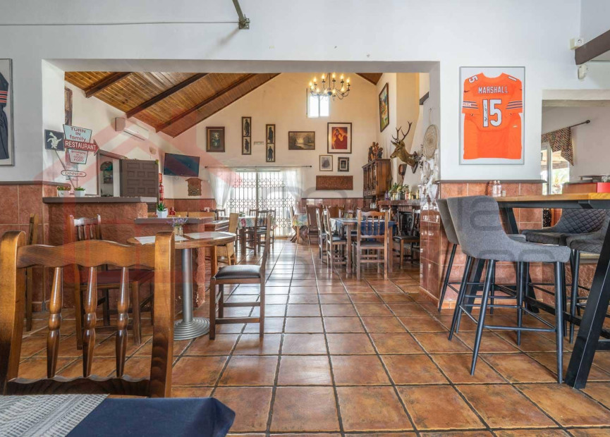 Herverkoop - 3. Vrijstaande villa - Gea y Truyols - Costa Calida