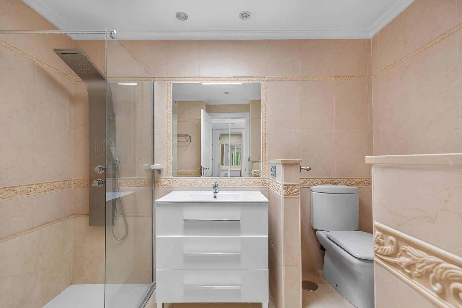 Herverkoop - 3. Vrijstaande villa - Guardamar del Segura - Costa Blanca Zuid