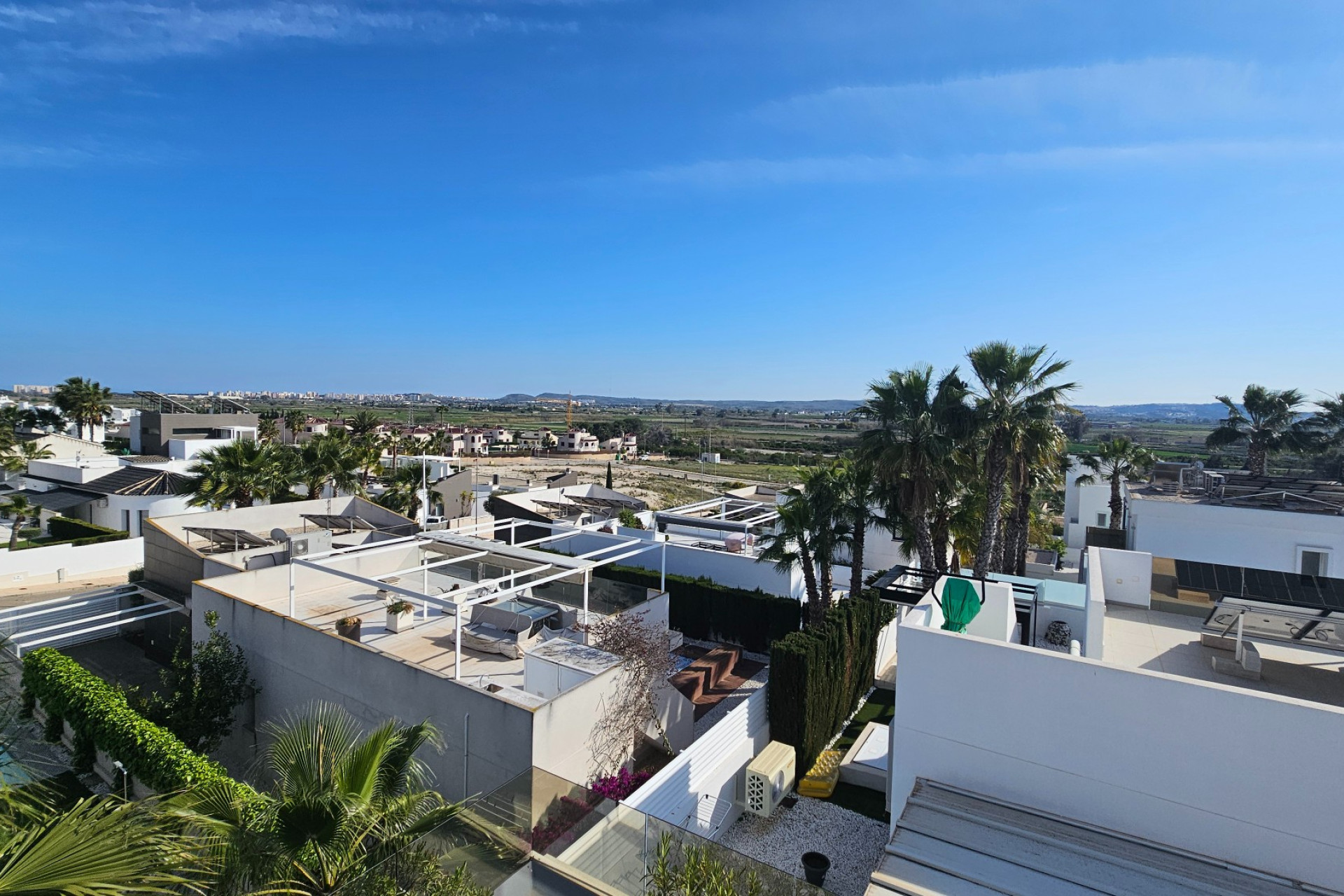 Herverkoop - 3. Vrijstaande villa - La Marina - Costa Blanca Zuid