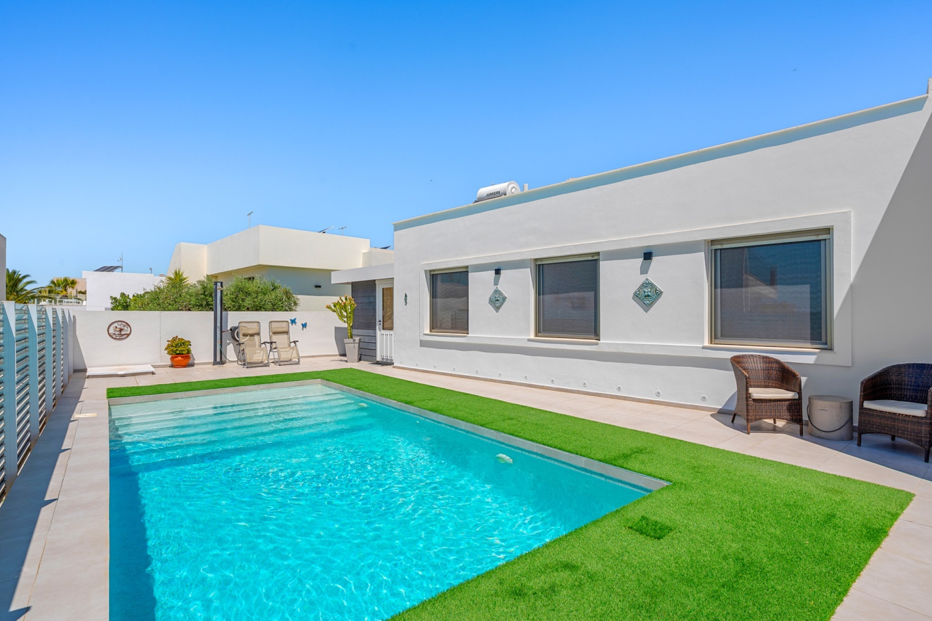 Herverkoop - 3. Vrijstaande villa - La Marina - Costa Blanca Zuid