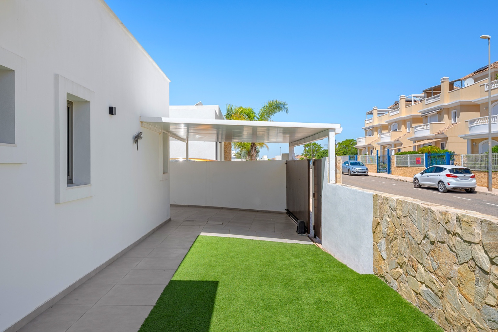 Herverkoop - 3. Vrijstaande villa - La Marina - Costa Blanca Zuid