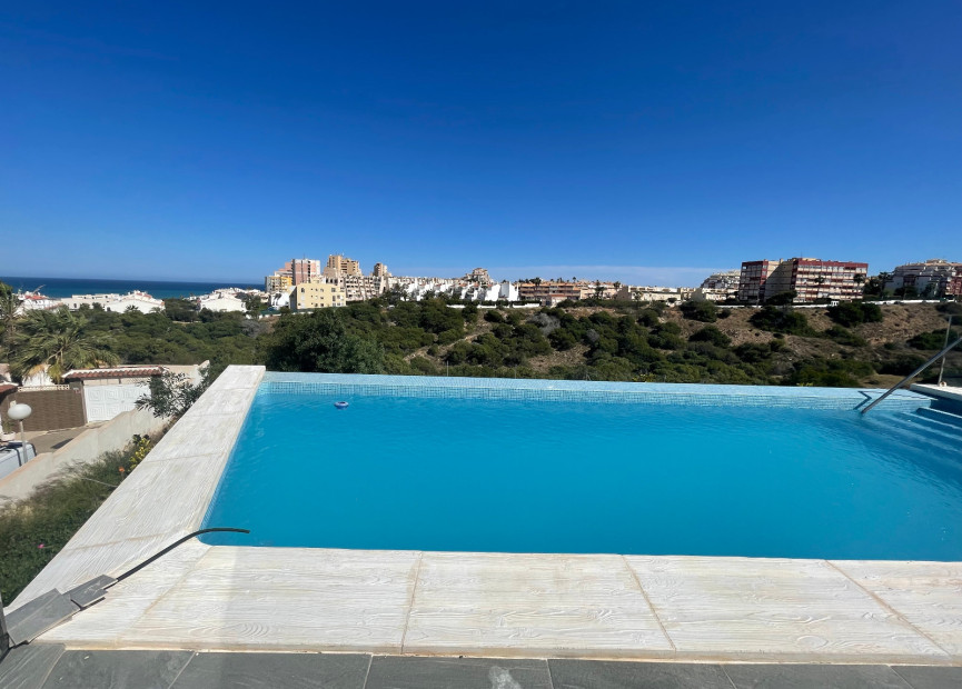 Herverkoop - 3. Vrijstaande villa - La Mata - Costa Blanca Zuid