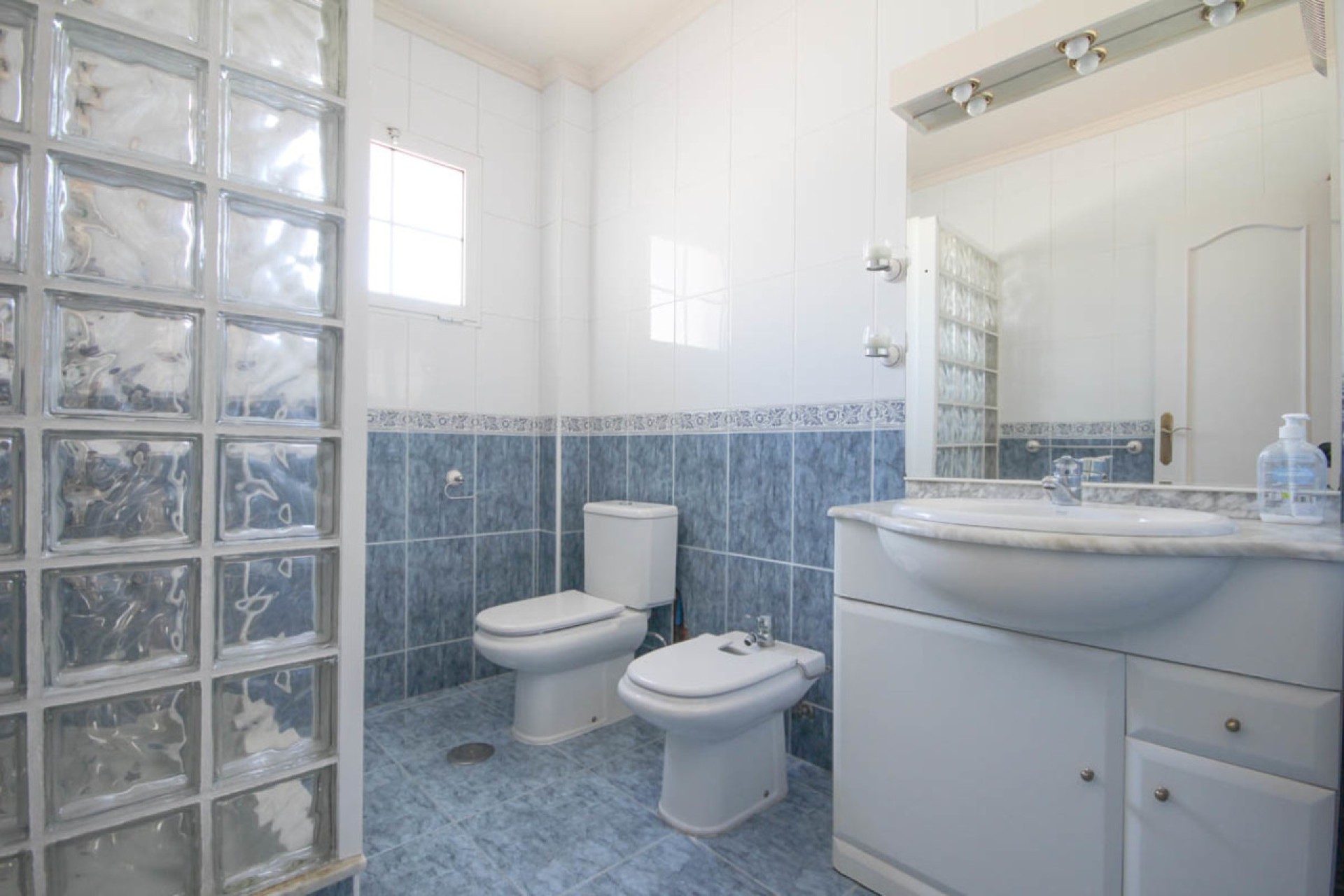 Herverkoop - 3. Vrijstaande villa - La Zenia - Costa Blanca Zuid