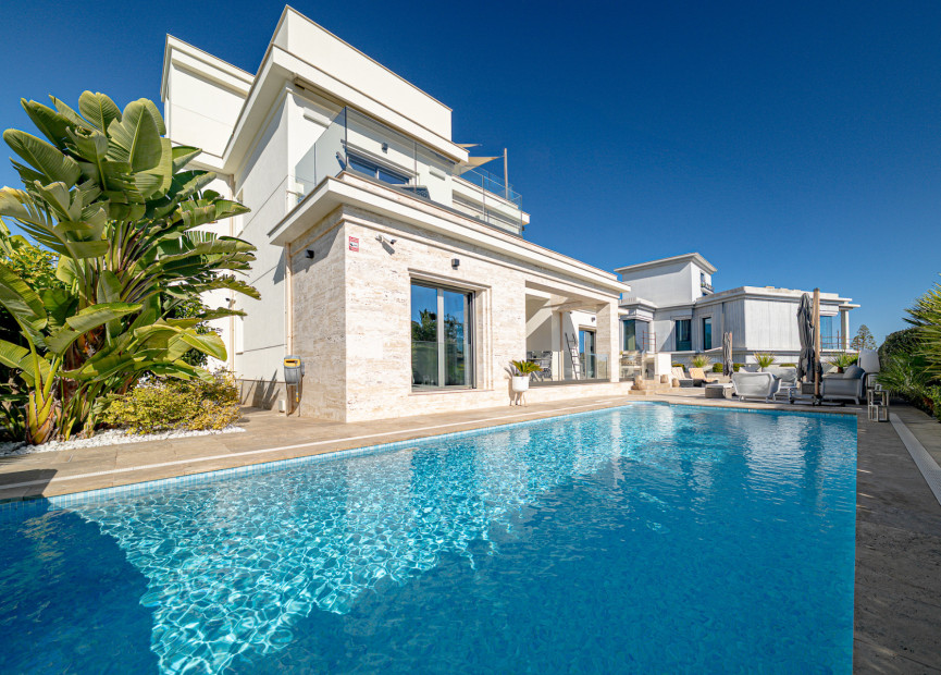 Herverkoop - 3. Vrijstaande villa - La Zenia - Costa Blanca Zuid