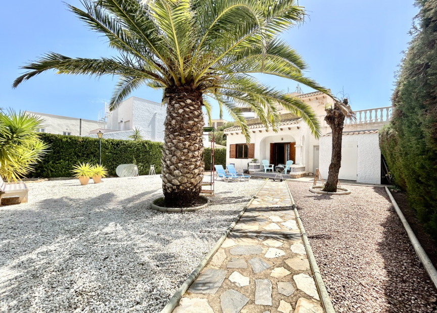 Herverkoop - 3. Vrijstaande villa - La Zenia - Costa Blanca Zuid