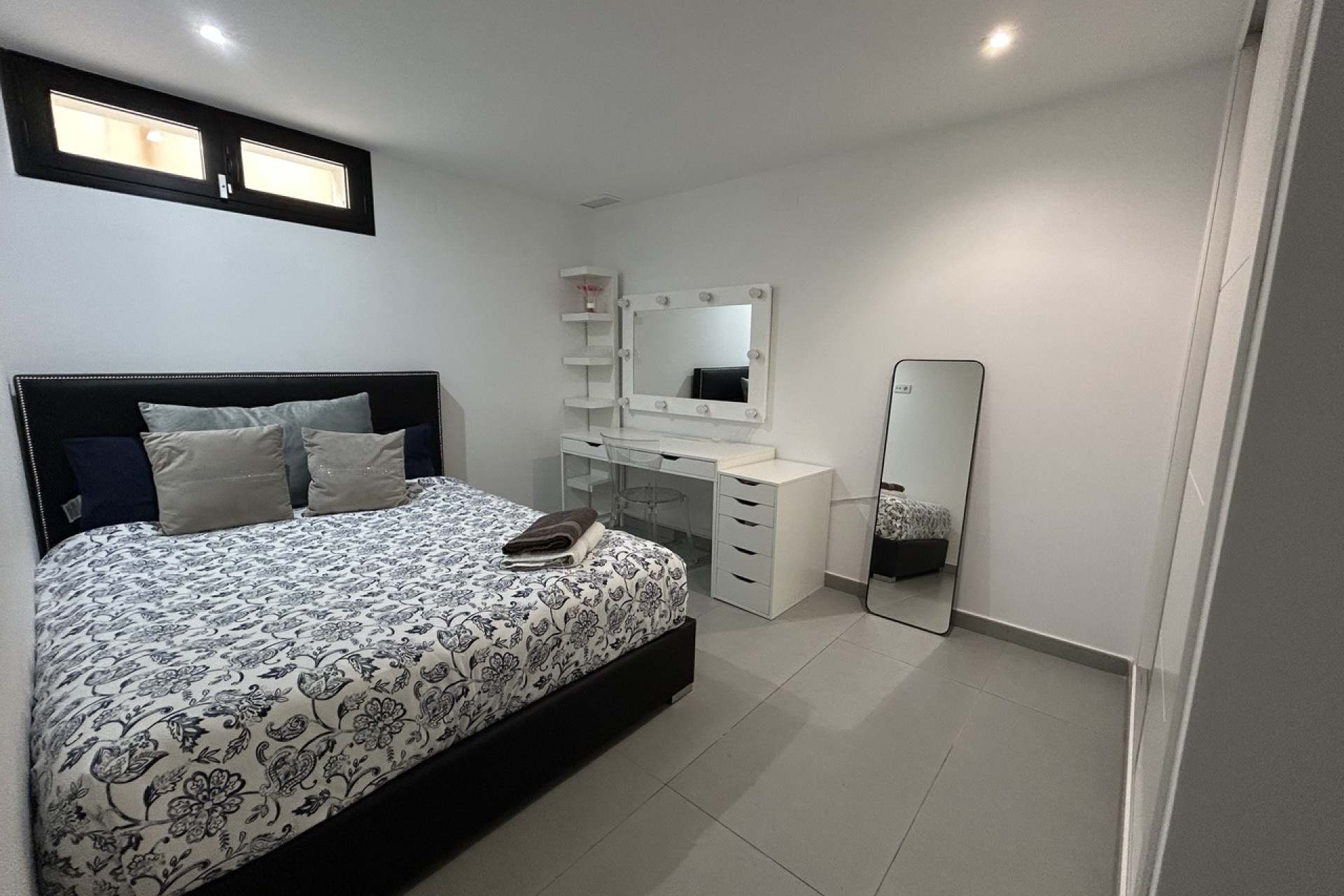 Herverkoop - 3. Vrijstaande villa - Los Balcones - Costa Blanca Zuid