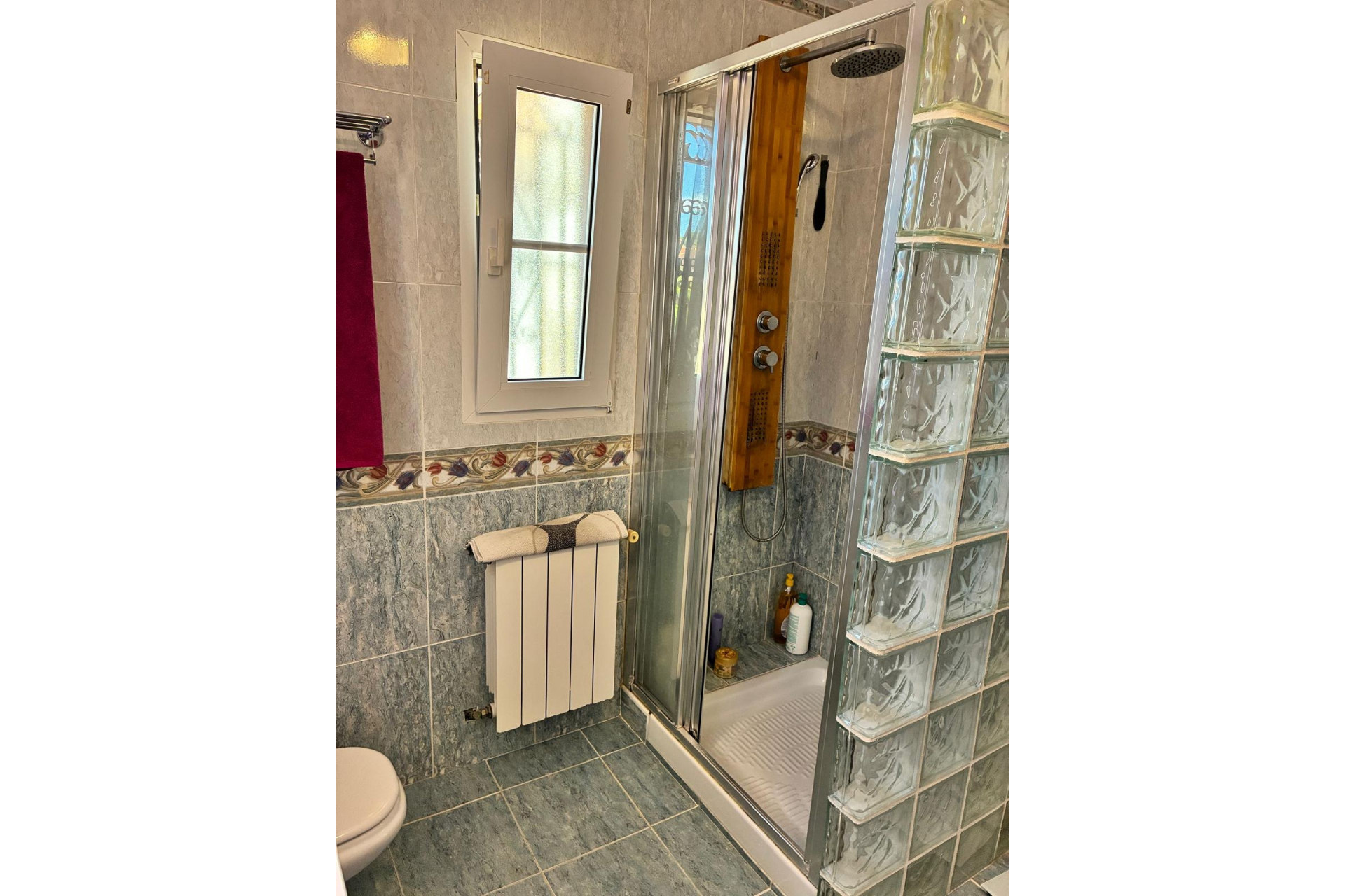 Herverkoop - 3. Vrijstaande villa - Los Balcones - Costa Blanca Zuid