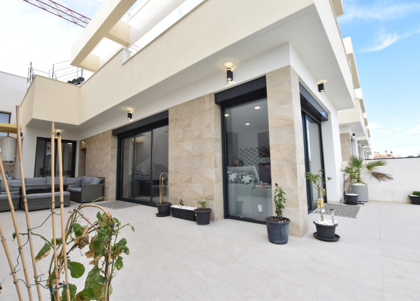 Herverkoop - 3. Vrijstaande villa - Los Montesinos - Costa Blanca Zuid