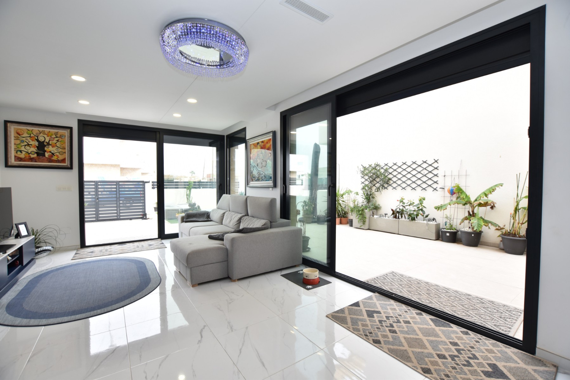 Herverkoop - 3. Vrijstaande villa - Los Montesinos - Costa Blanca Zuid