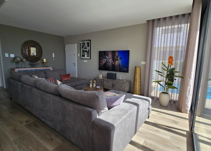 Herverkoop - 3. Vrijstaande villa - Los Montesinos - Costa Blanca Zuid