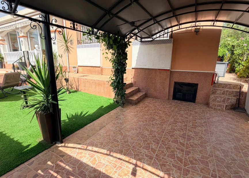 Herverkoop - 3. Vrijstaande villa - Los Montesinos - Costa Blanca Zuid
