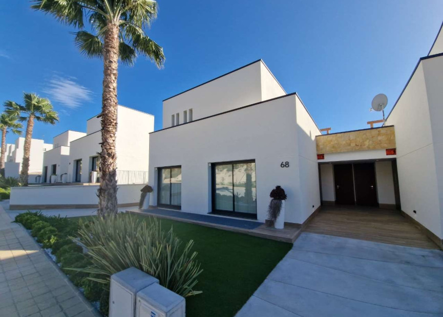 Herverkoop - 3. Vrijstaande villa - Monforte del Cid - Costa Blanca Noord