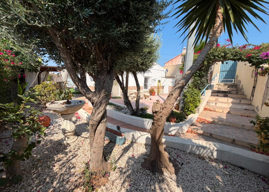 Herverkoop - 3. Vrijstaande villa - Orihuela - Costa Blanca Zuid