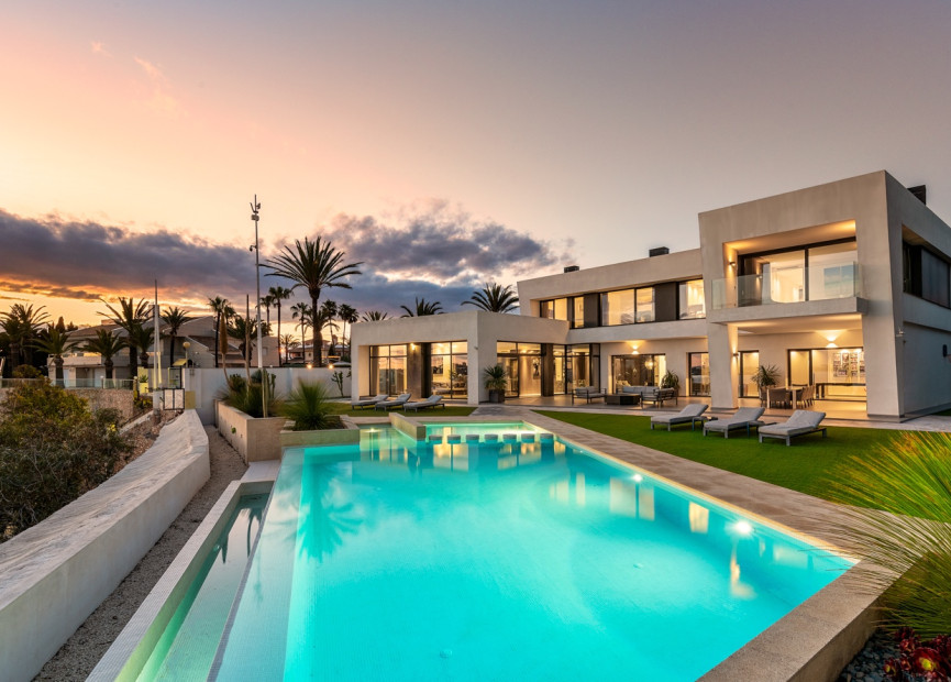 Herverkoop - 3. Vrijstaande villa - Orihuela Costa - Costa Blanca Zuid