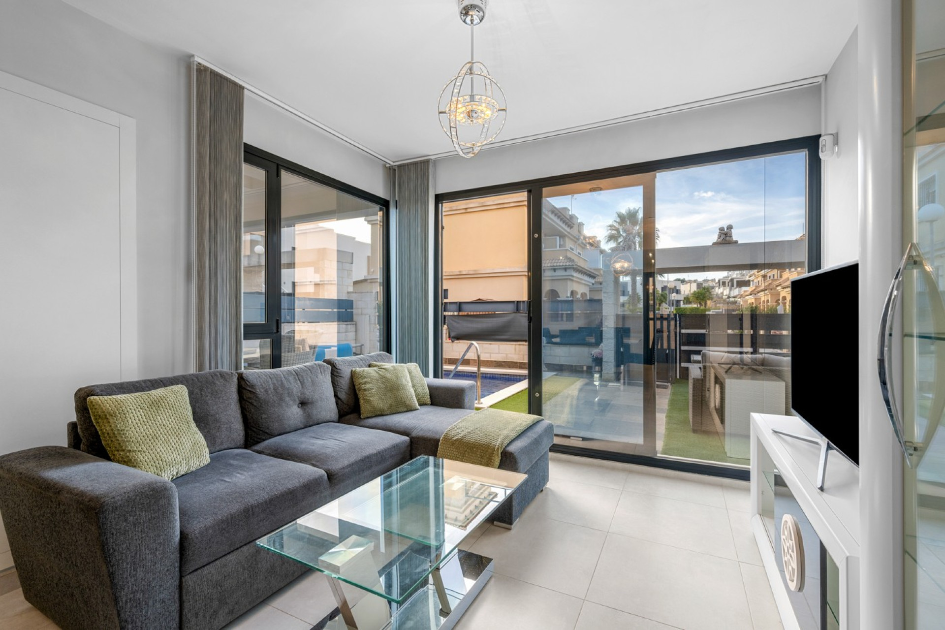 Herverkoop - 3. Vrijstaande villa - Orihuela Costa - Costa Blanca Zuid