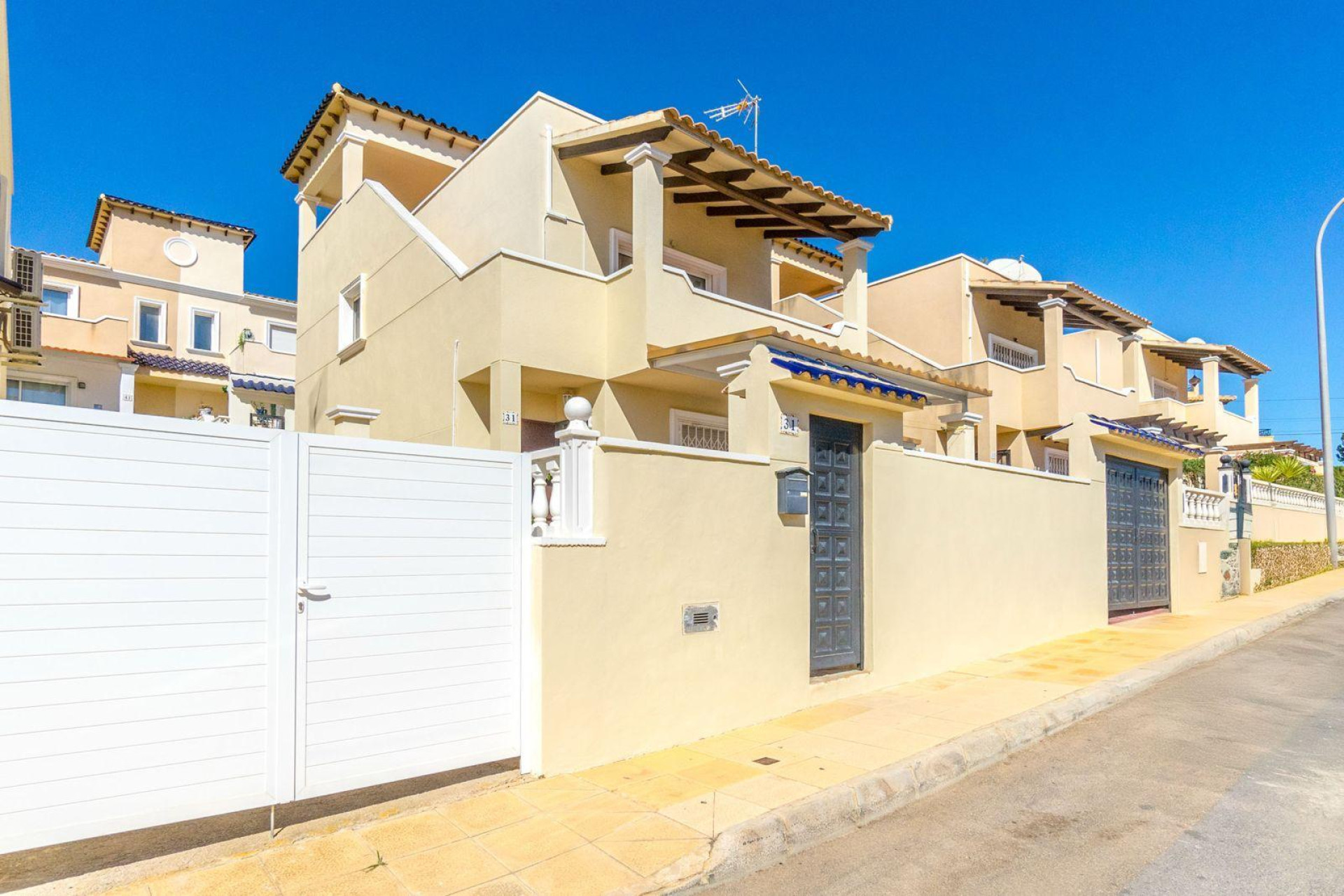 Herverkoop - 3. Vrijstaande villa - Orihuela Costa - Costa Blanca Zuid