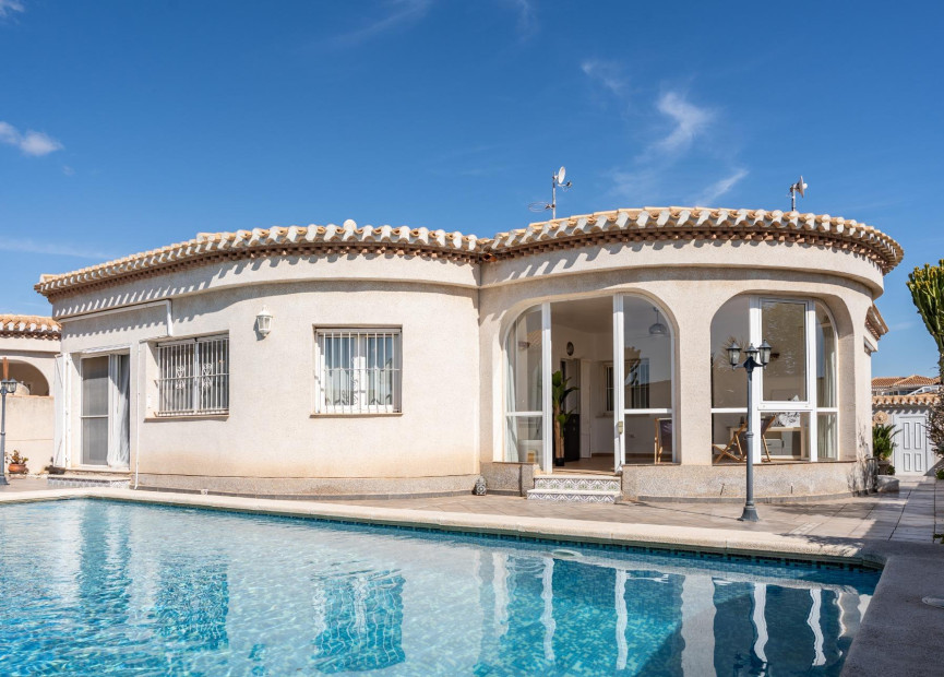Herverkoop - 3. Vrijstaande villa - Orihuela Costa - Costa Blanca Zuid