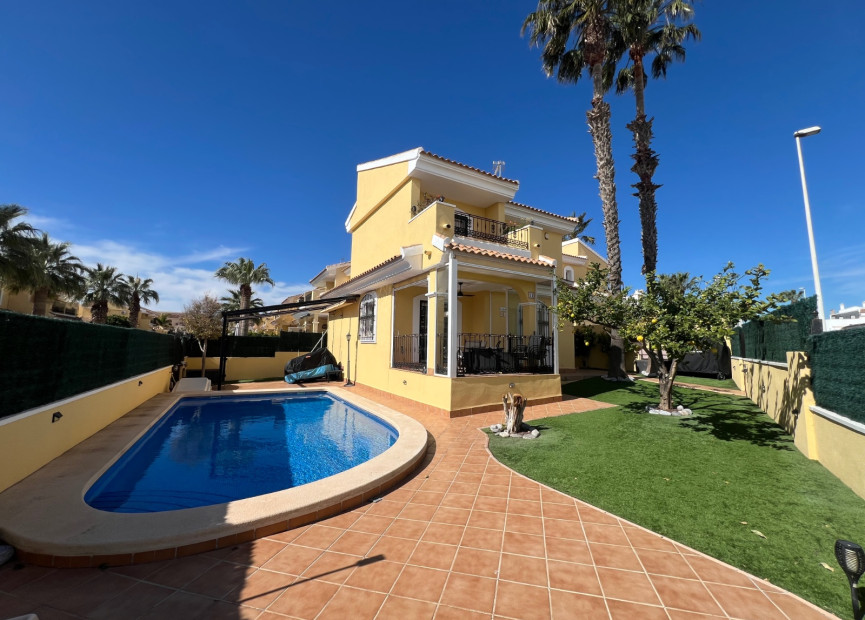 Herverkoop - 3. Vrijstaande villa - Orihuela Costa - Costa Blanca Zuid