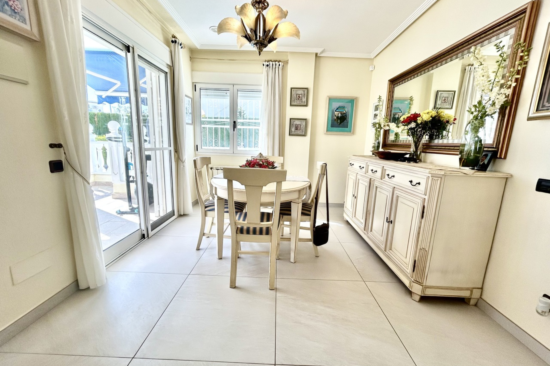 Herverkoop - 3. Vrijstaande villa - Pinar de Campoverde - Costa Blanca Zuid