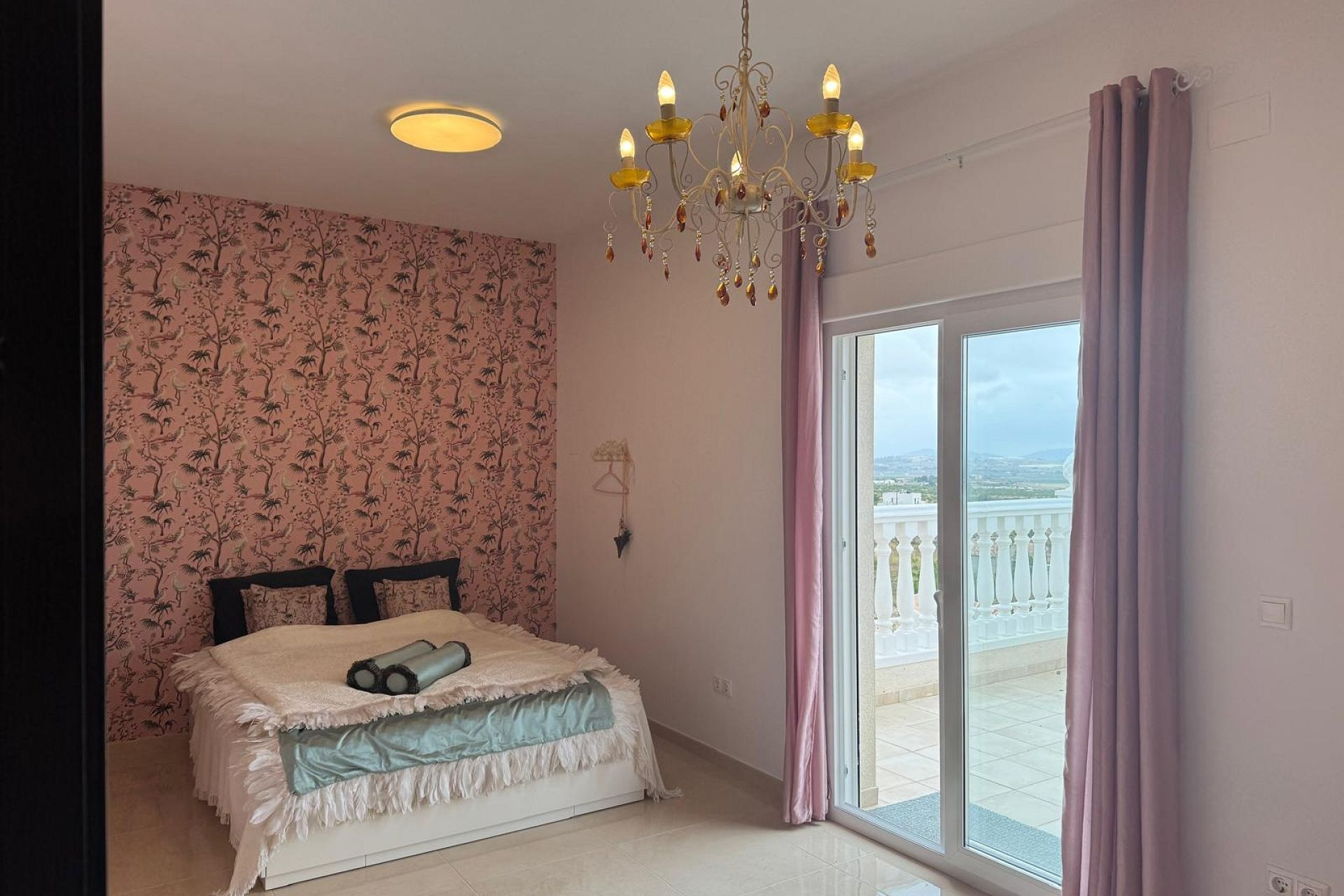 Herverkoop - 3. Vrijstaande villa - Pinoso - Costa Blanca Noord