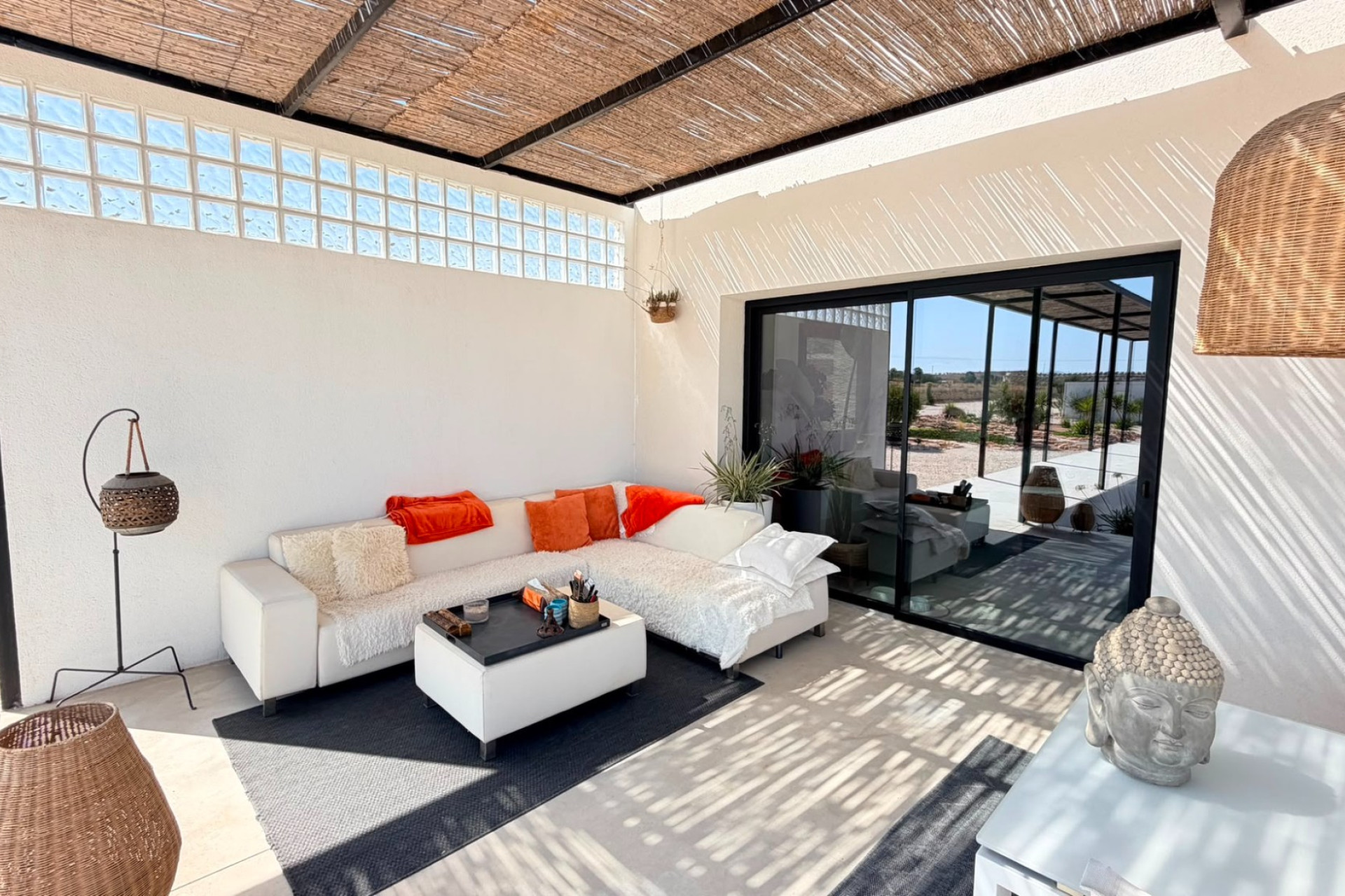 Herverkoop - 3. Vrijstaande villa - Pinoso - Costa Blanca Noord