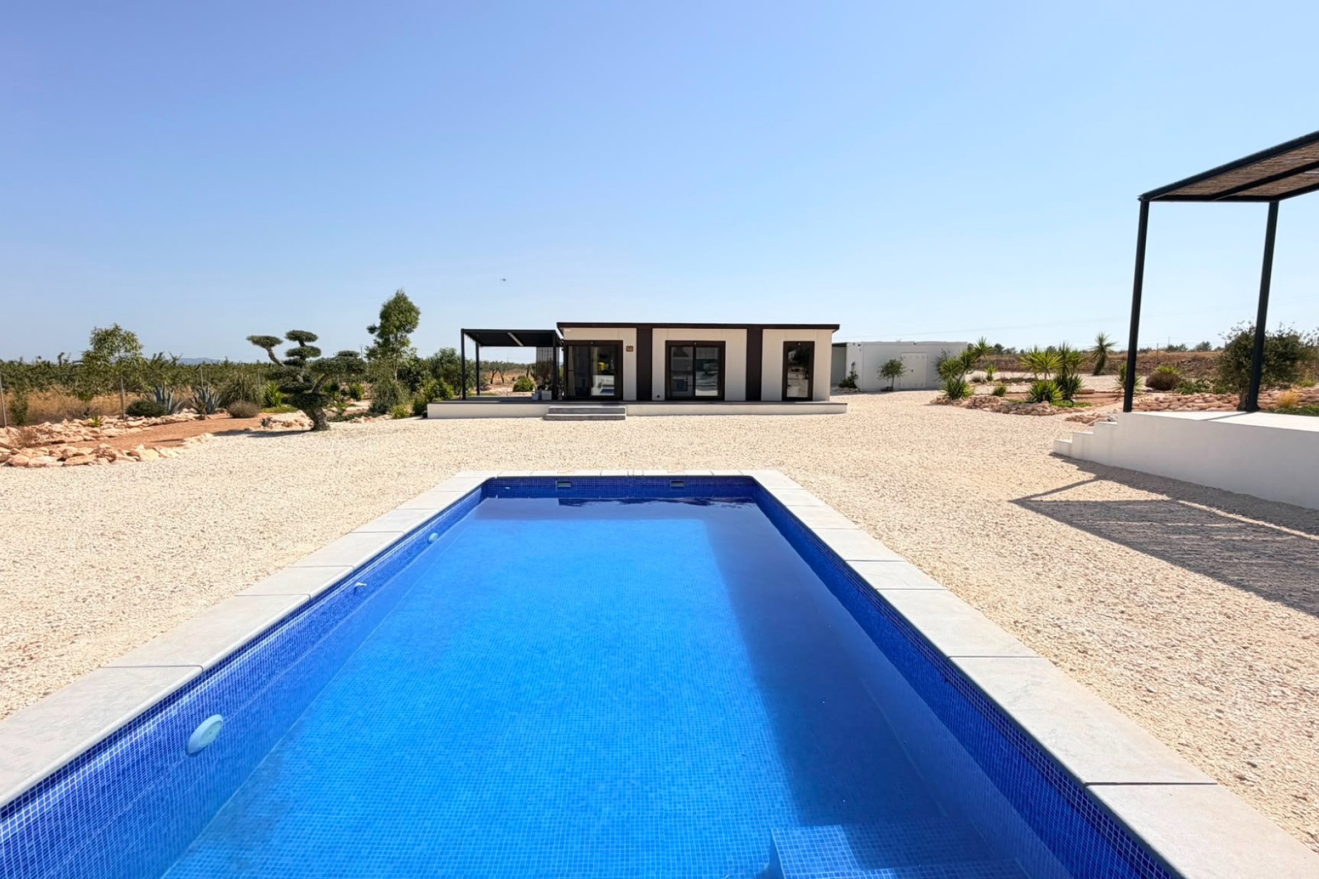 Herverkoop - 3. Vrijstaande villa - Pinoso - Costa Blanca Noord