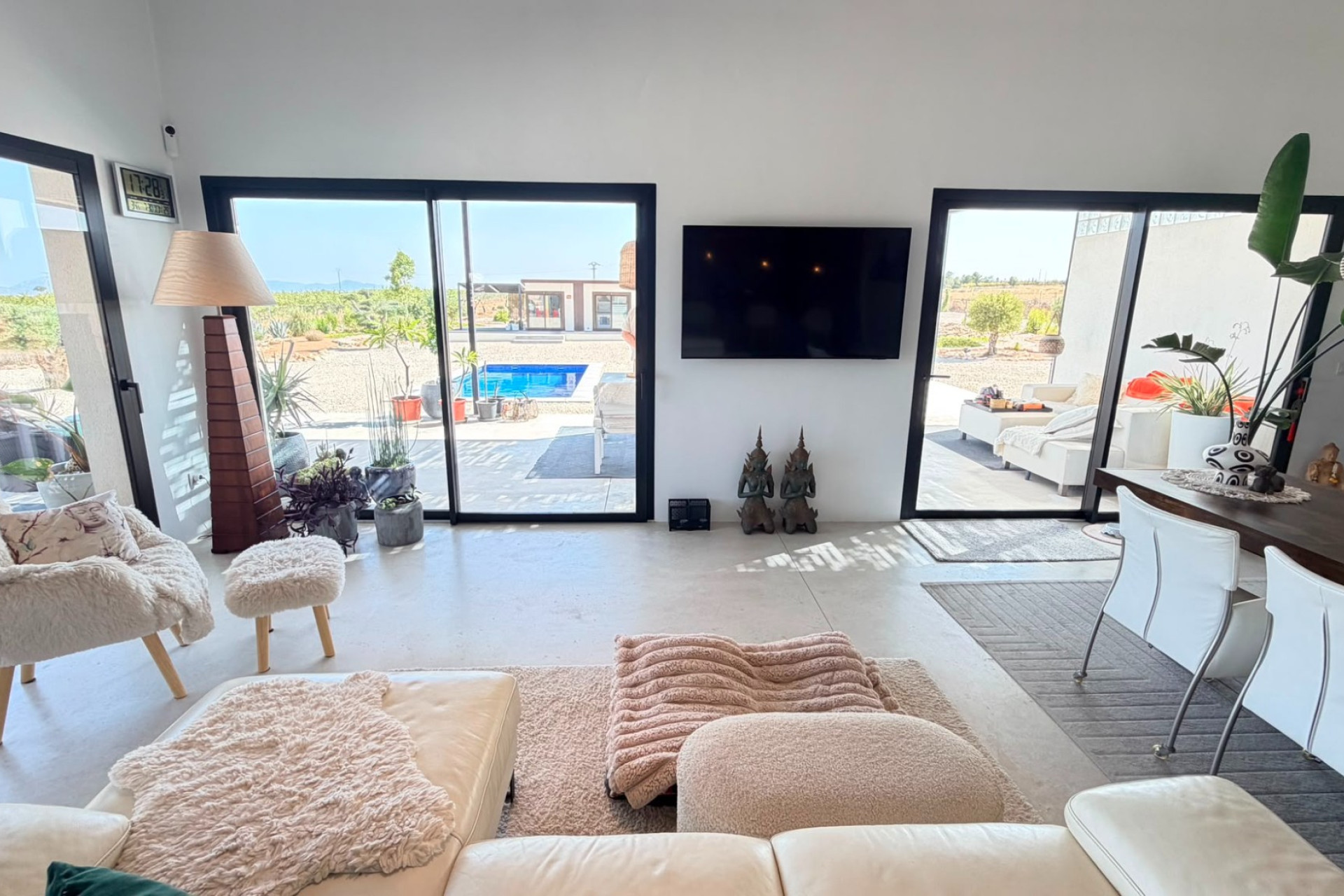 Herverkoop - 3. Vrijstaande villa - Pinoso - Costa Blanca Noord