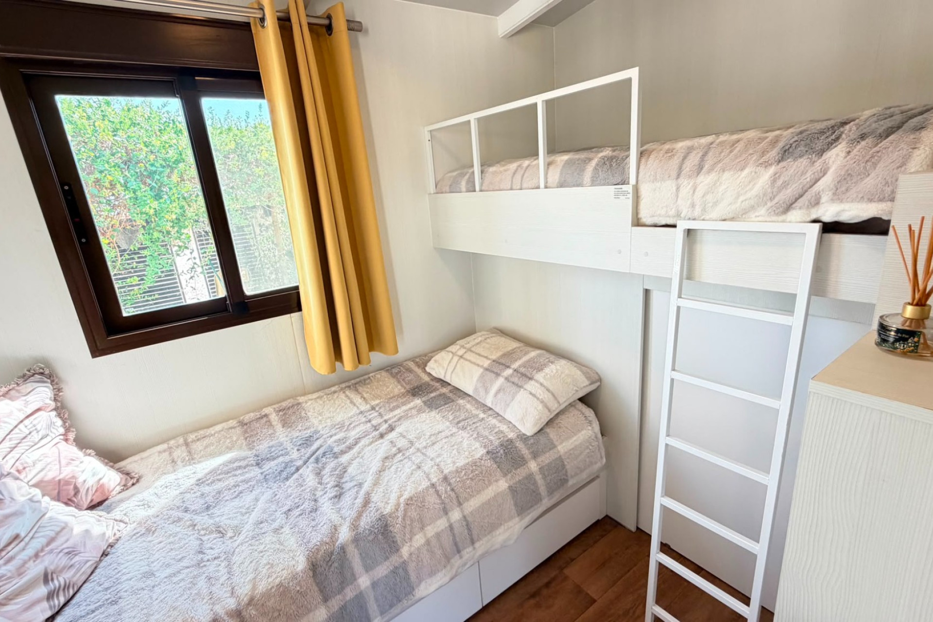 Herverkoop - 3. Vrijstaande villa - Pinoso - Costa Blanca Noord